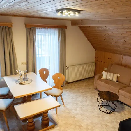 Gipfelglueck - In & Out Apartment Bad Kleinkirchheim